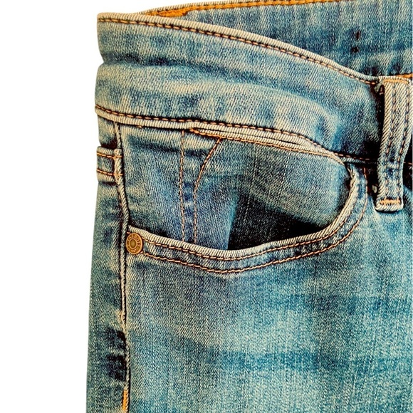 Talbots flawless 5 pocket design mid wash jeans whiskered stretch cotton size 28 - Picture 6 of 10